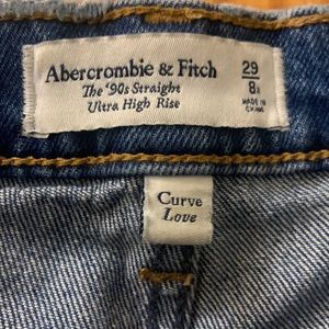 Abercrombie Curve Love 90’s Straight Ultra High Rise Jeans